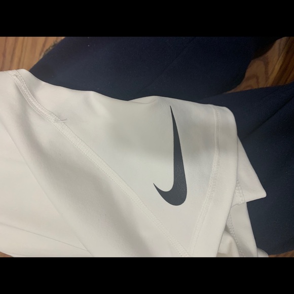 White Nike pros - Picture 3 of 4